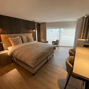 https://le-sable-doux-8d.hotelsghent.com